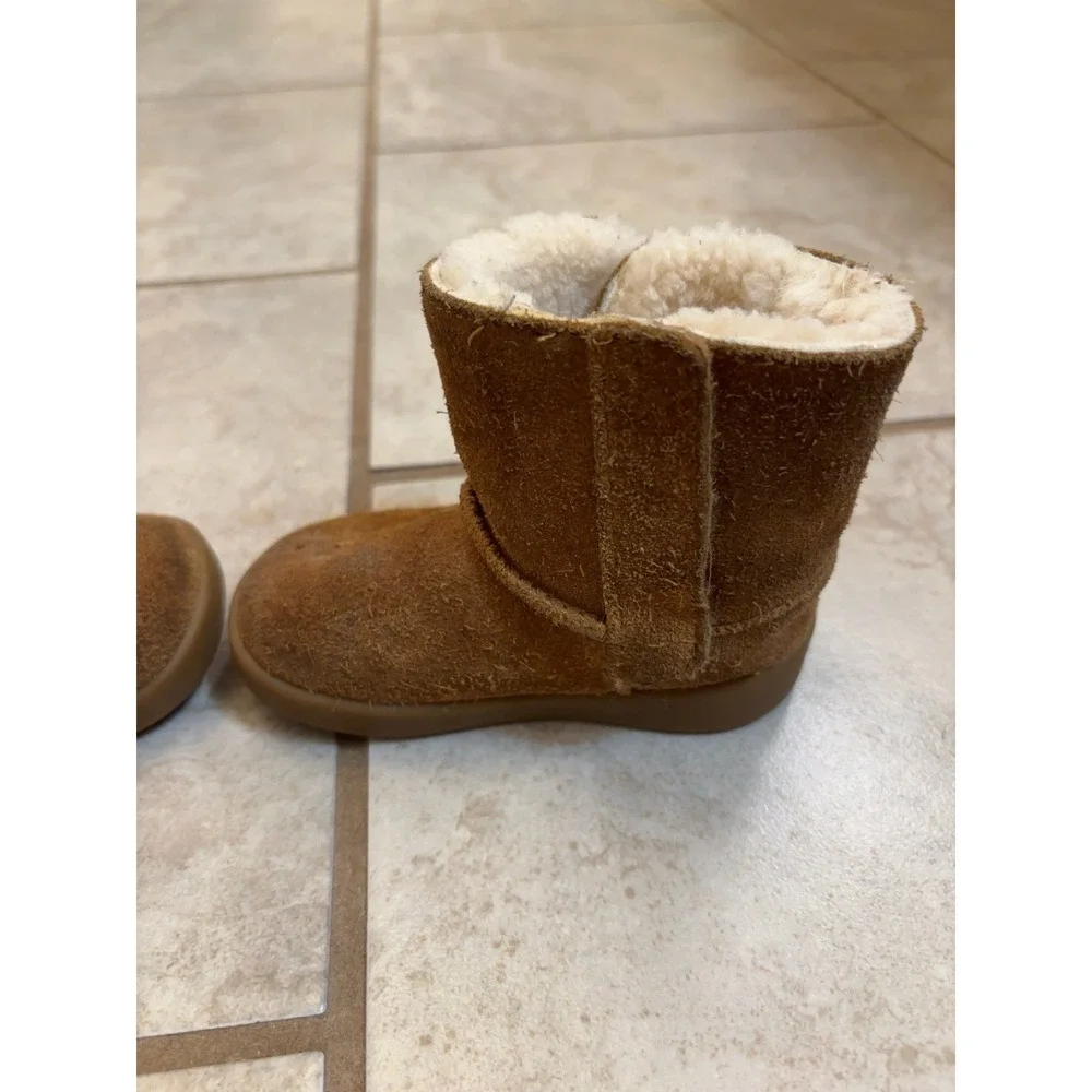 UGG keelan boots